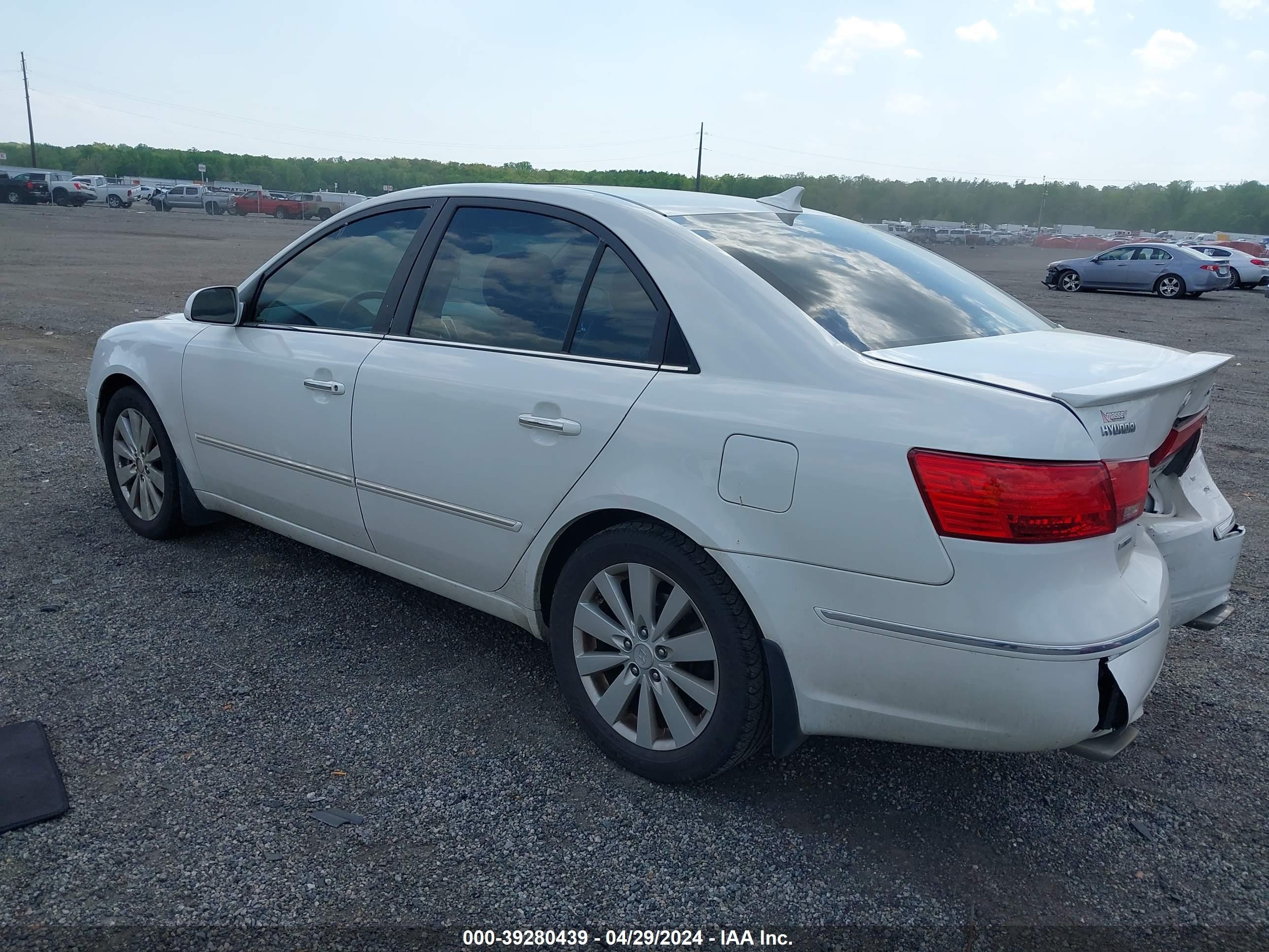 Photo 2 VIN: 5NPEU46F79H539194 - HYUNDAI SONATA 