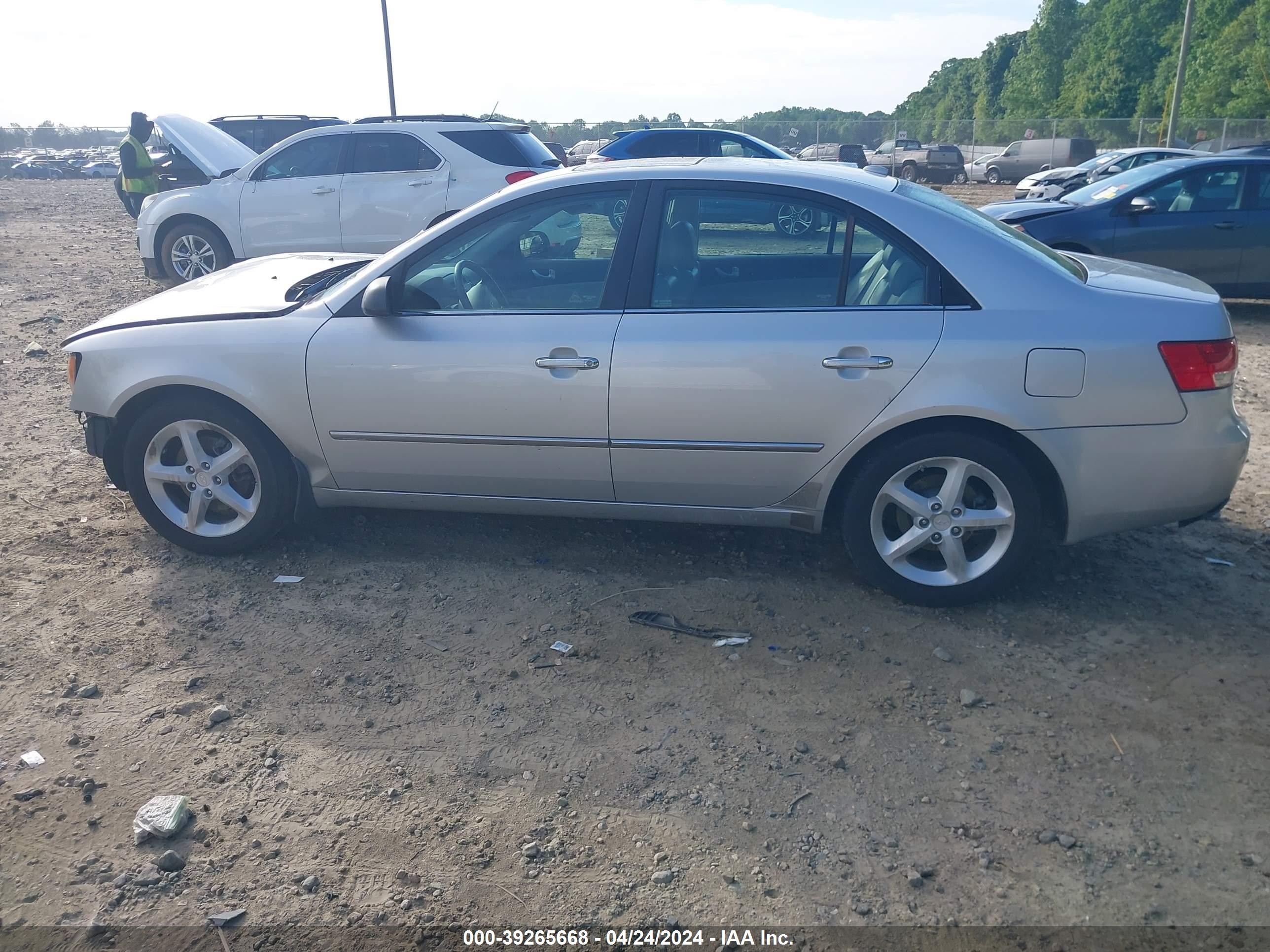 Photo 14 VIN: 5NPEU46F88H350195 - HYUNDAI SONATA 