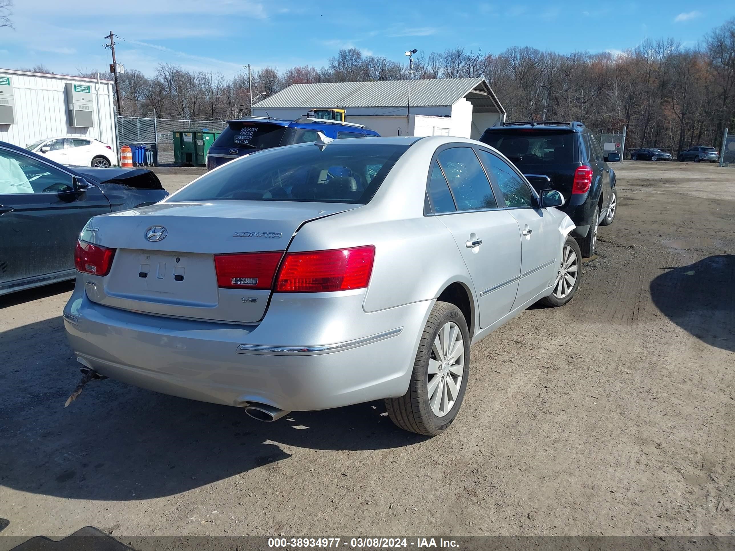 Photo 3 VIN: 5NPEU46F89H460066 - HYUNDAI SONATA 