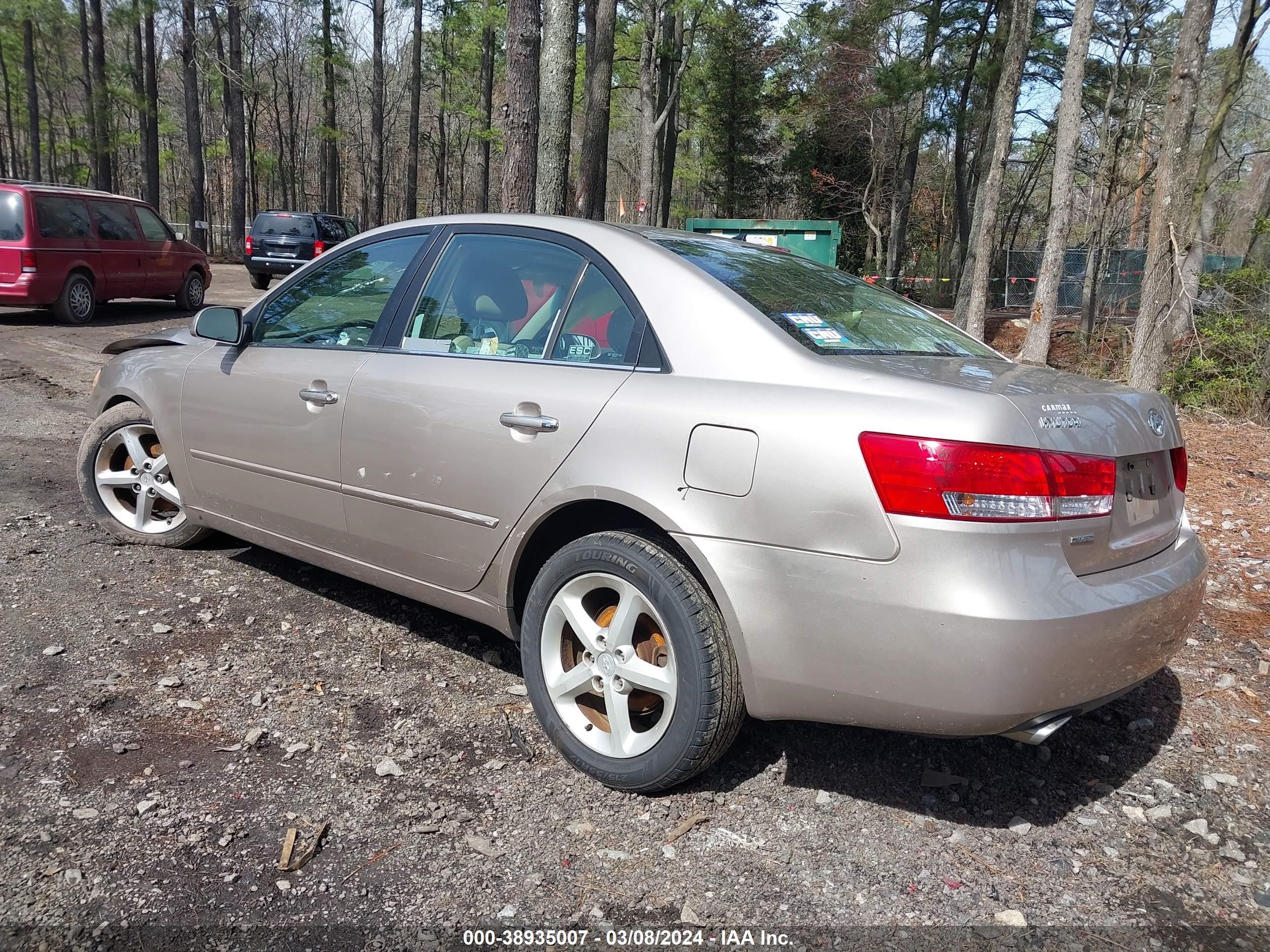 Photo 2 VIN: 5NPEU46F97H214303 - HYUNDAI SONATA 