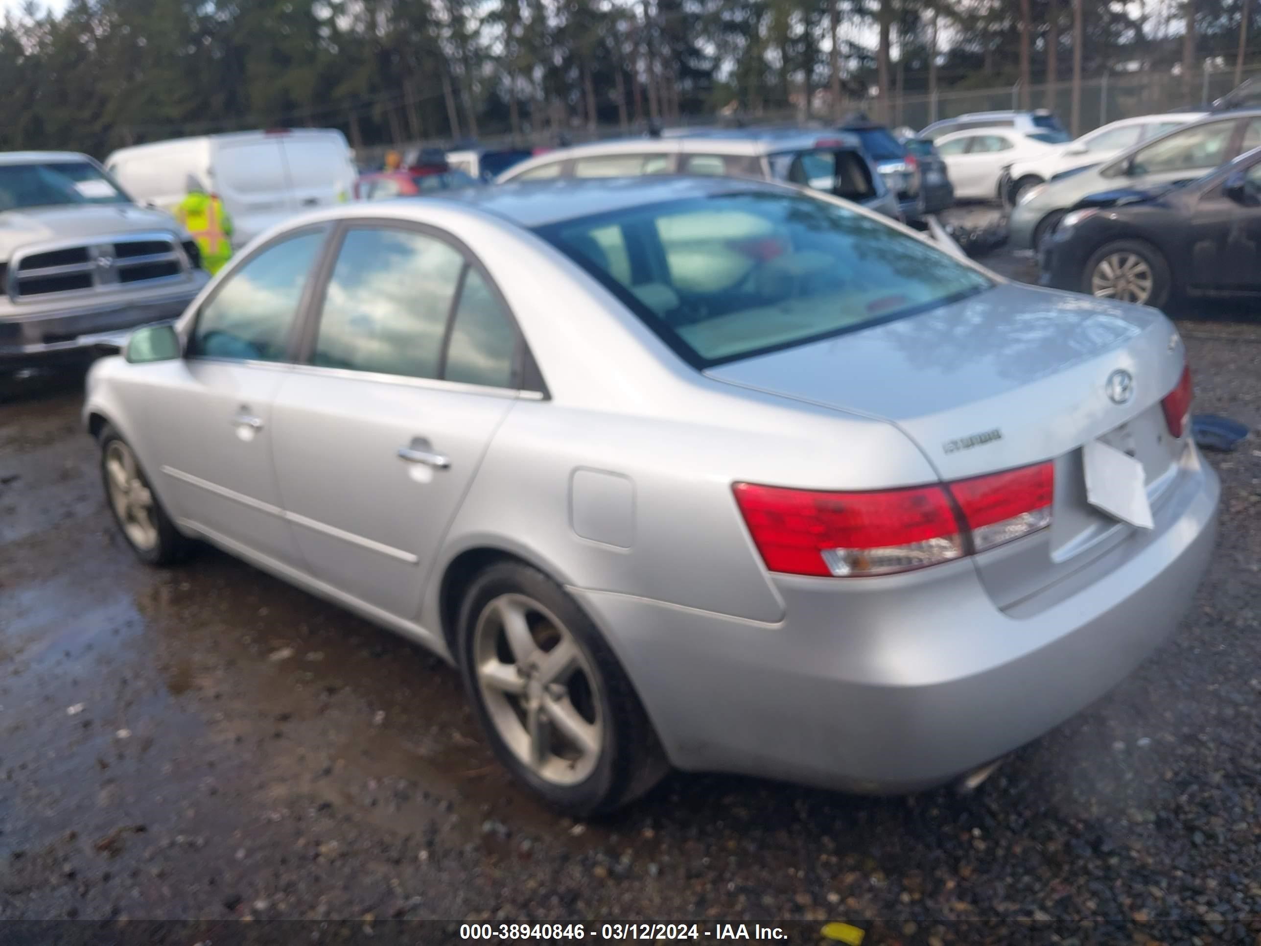 Photo 2 VIN: 5NPEU46FX6H022256 - HYUNDAI SONATA 