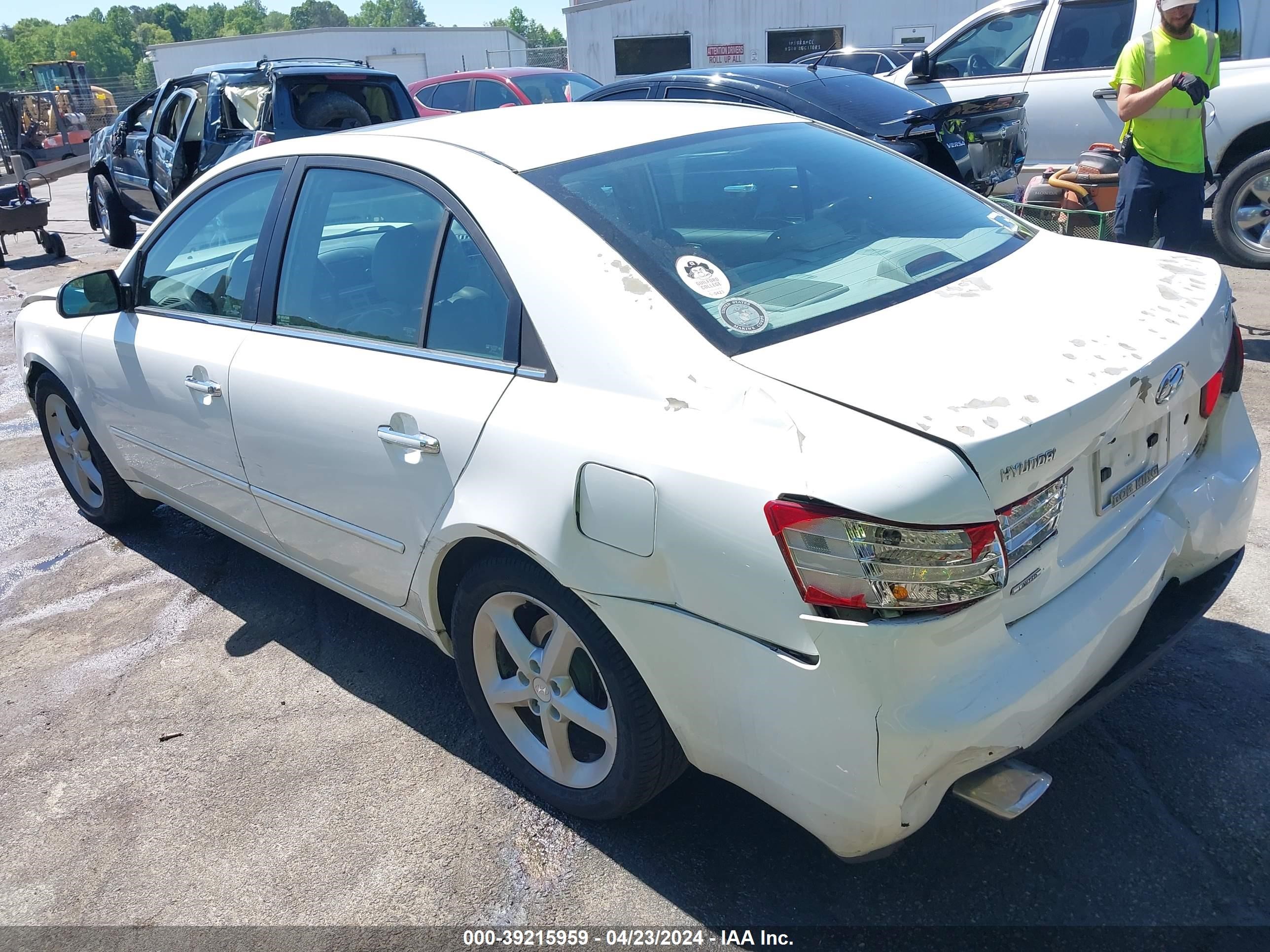 Photo 2 VIN: 5NPEU46FX7H177875 - HYUNDAI SONATA 