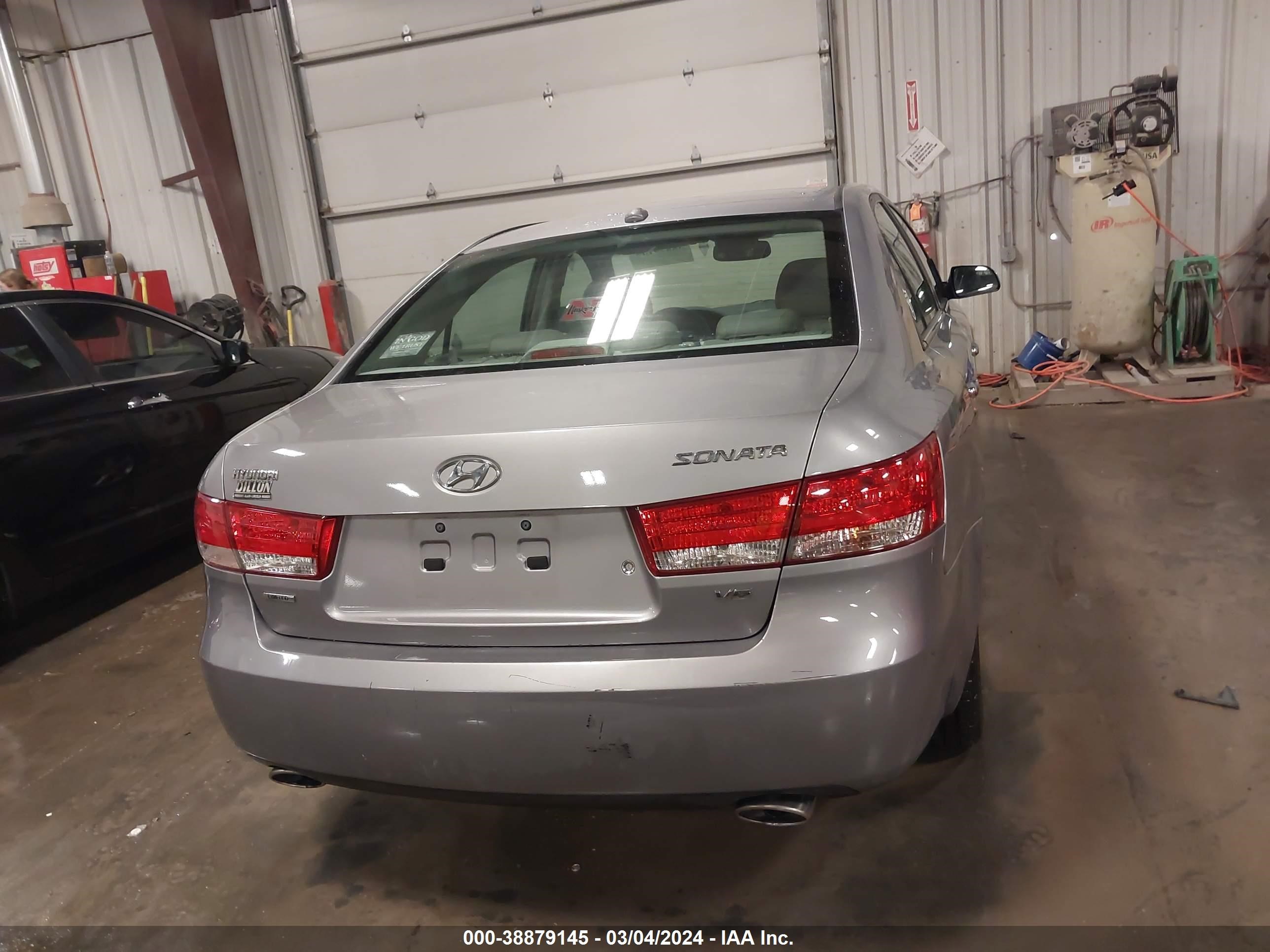 Photo 15 VIN: 5NPEU46FX8H352529 - HYUNDAI SONATA 