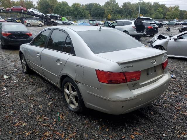 Photo 2 VIN: 5NPEU4AC3AH589415 - HYUNDAI SONATA SE 