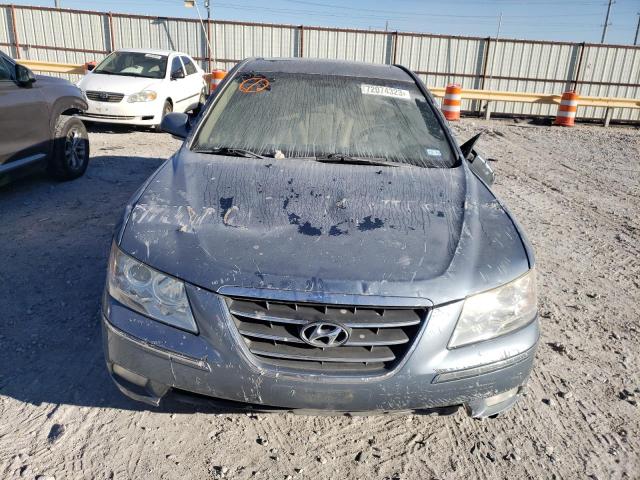 Photo 4 VIN: 5NPEU4AC3AH608738 - HYUNDAI SONATA SE 