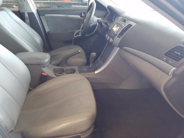 Photo 4 VIN: 5NPEU4AF5AH617841 - HYUNDAI SONATA SE 