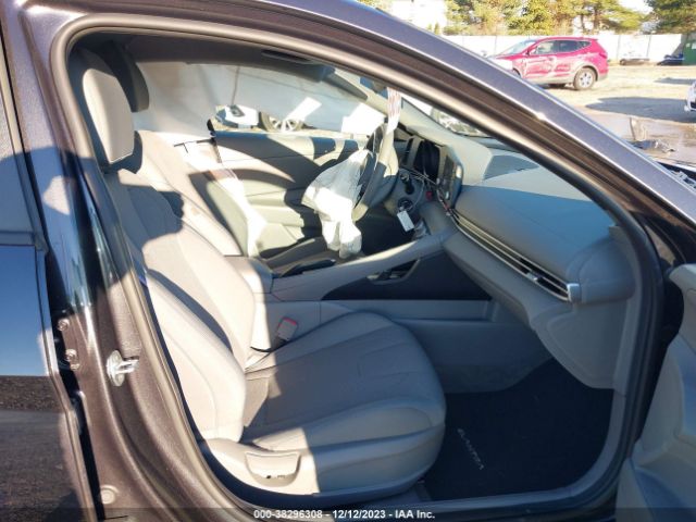 Photo 4 VIN: 5NPLL4AG0MH015260 - HYUNDAI ELANTRA 