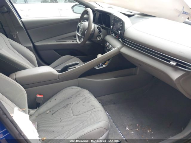 Photo 4 VIN: 5NPLL4AG1MH015994 - HYUNDAI ELANTRA 