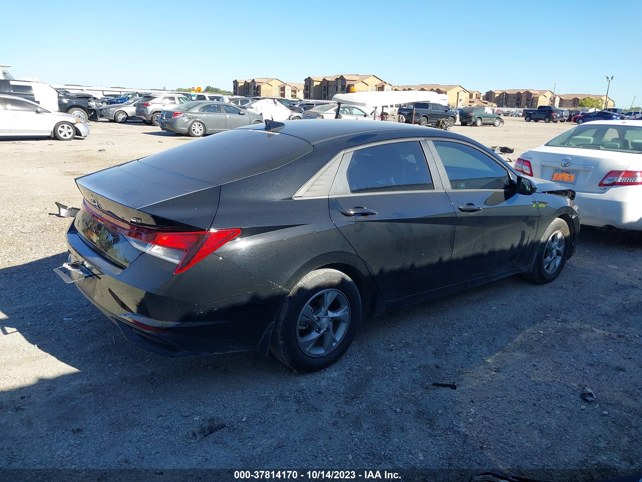 Photo 3 VIN: 5NPLL4AG1NH061701 - HYUNDAI ELANTRA 