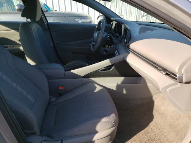 Photo 4 VIN: 5NPLL4AG2MH040628 - HYUNDAI ELANTRA SE 