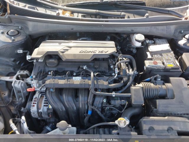 Photo 9 VIN: 5NPLL4AG2NH058256 - HYUNDAI ELANTRA 