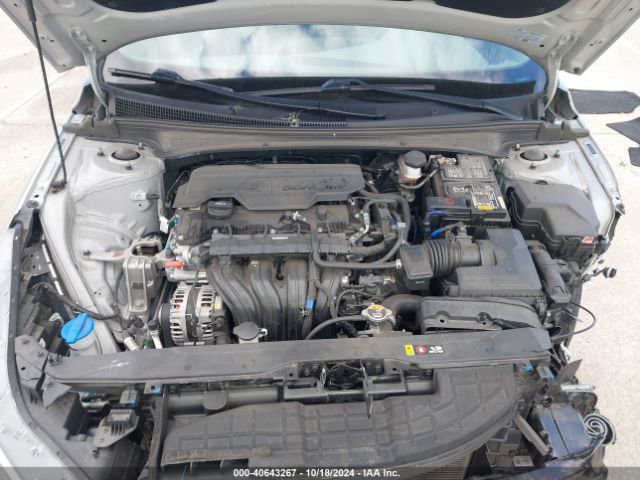 Photo 9 VIN: 5NPLL4AG2NH081990 - HYUNDAI ELANTRA 