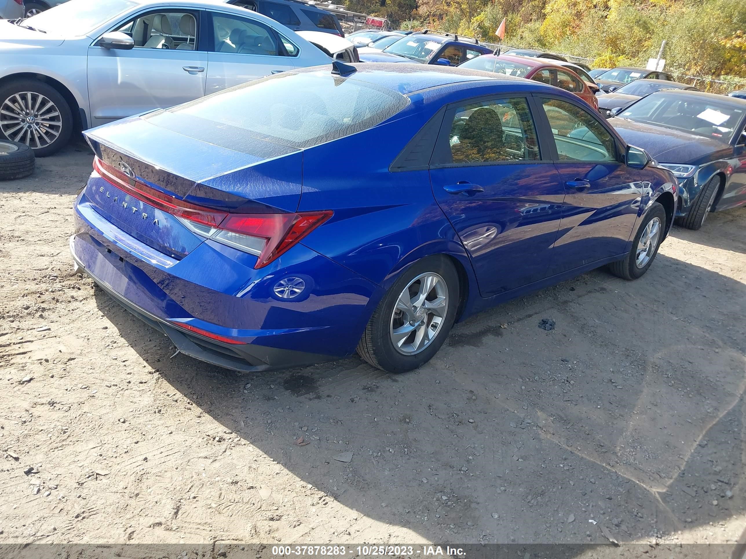 Photo 3 VIN: 5NPLL4AG2PH092457 - HYUNDAI ELANTRA 