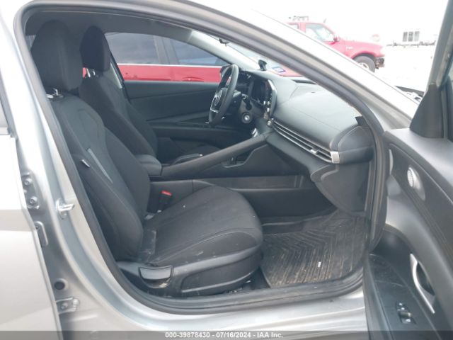 Photo 4 VIN: 5NPLL4AG2PH106034 - HYUNDAI ELANTRA 