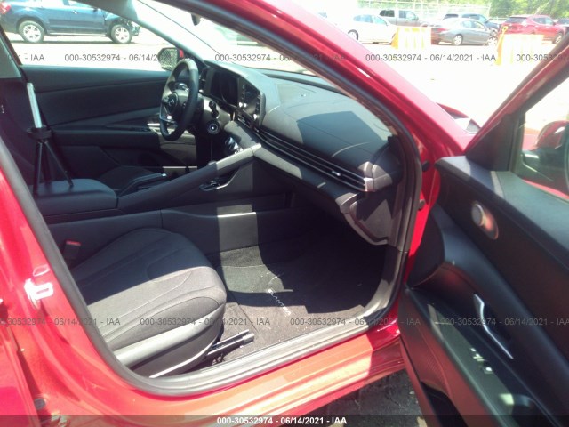 Photo 4 VIN: 5NPLL4AG3MH029153 - HYUNDAI ELANTRA 