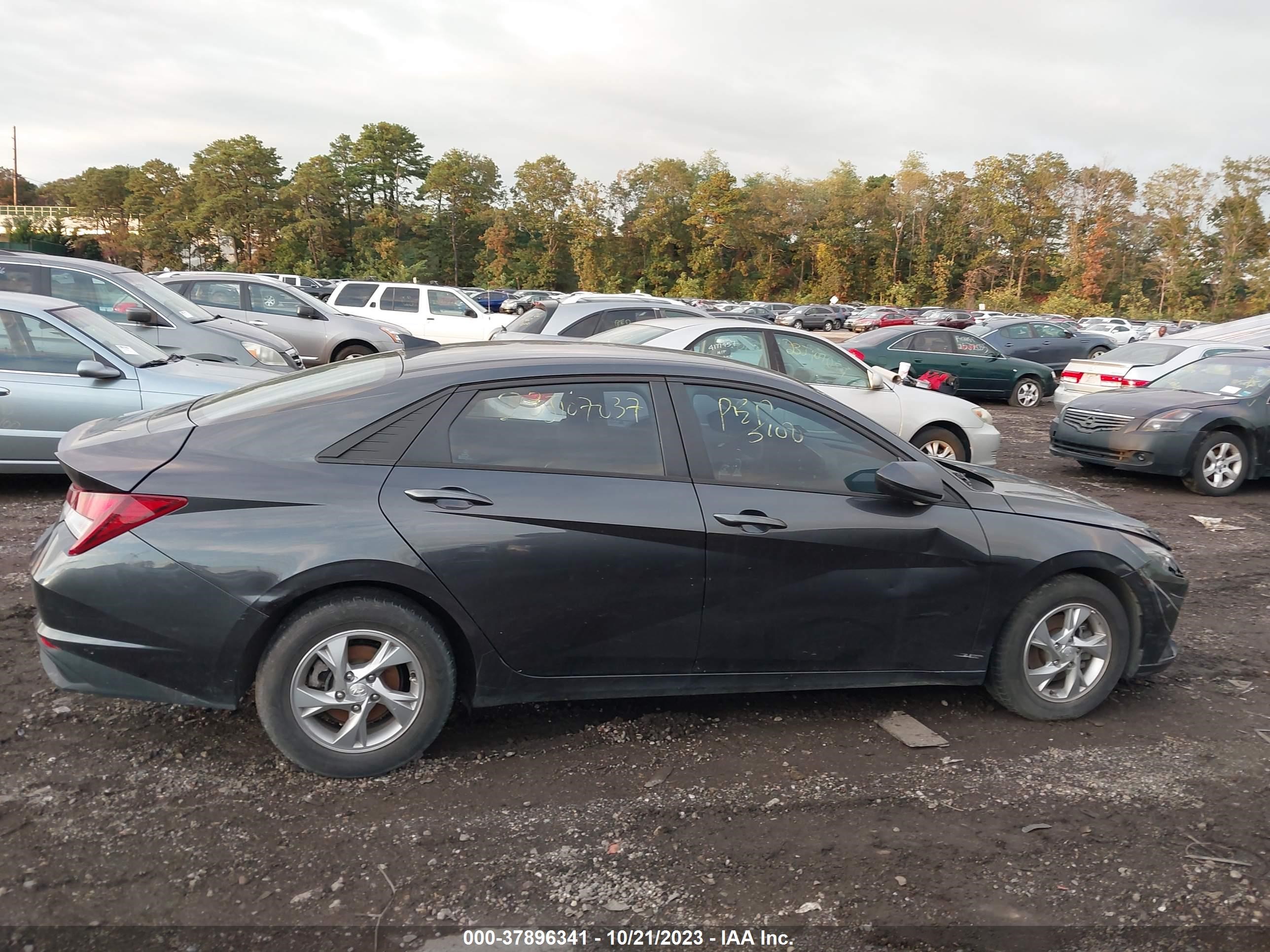 Photo 11 VIN: 5NPLL4AG4MH016699 - HYUNDAI ELANTRA 