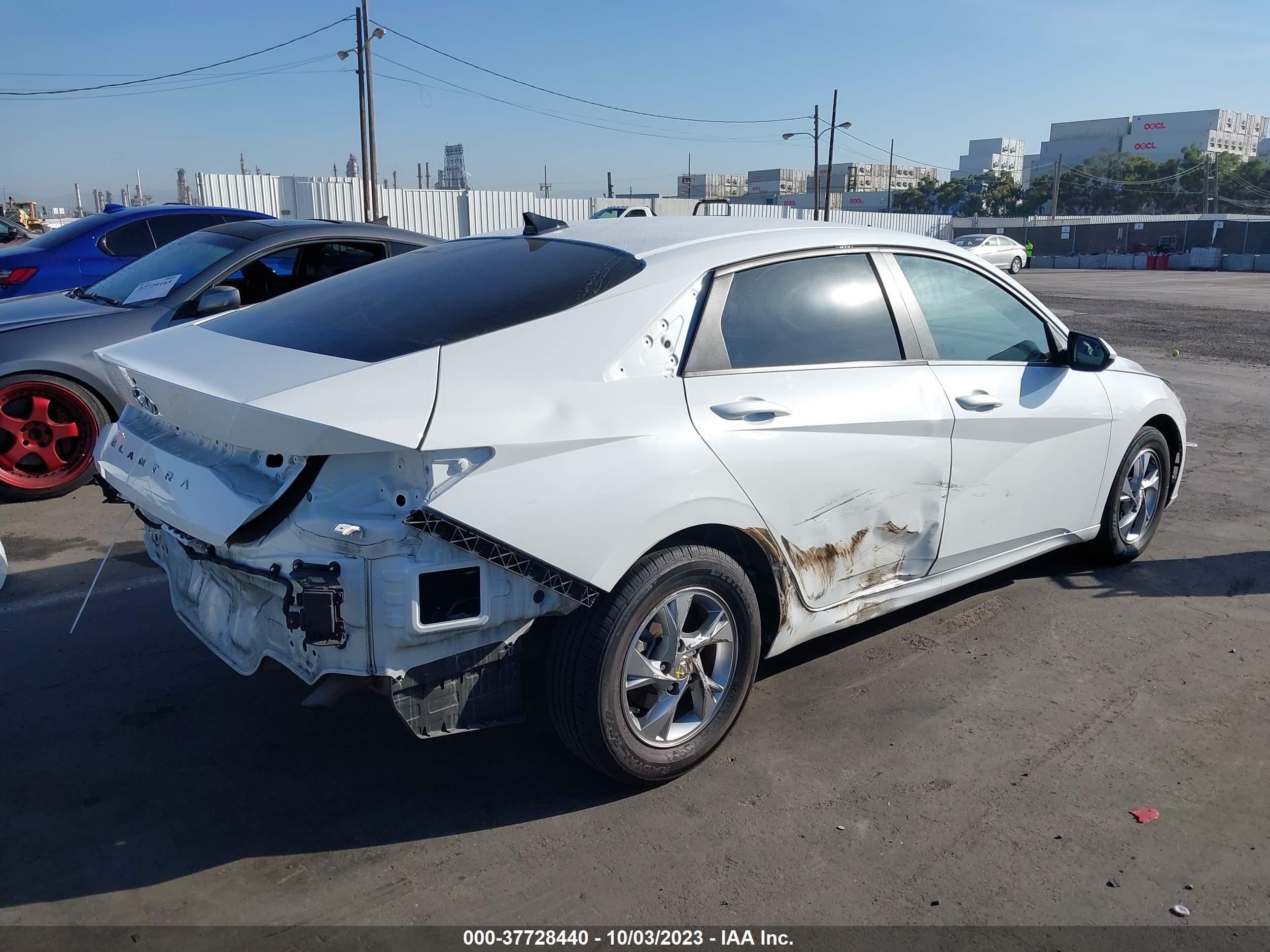 Photo 3 VIN: 5NPLL4AG5MH033057 - HYUNDAI ELANTRA 