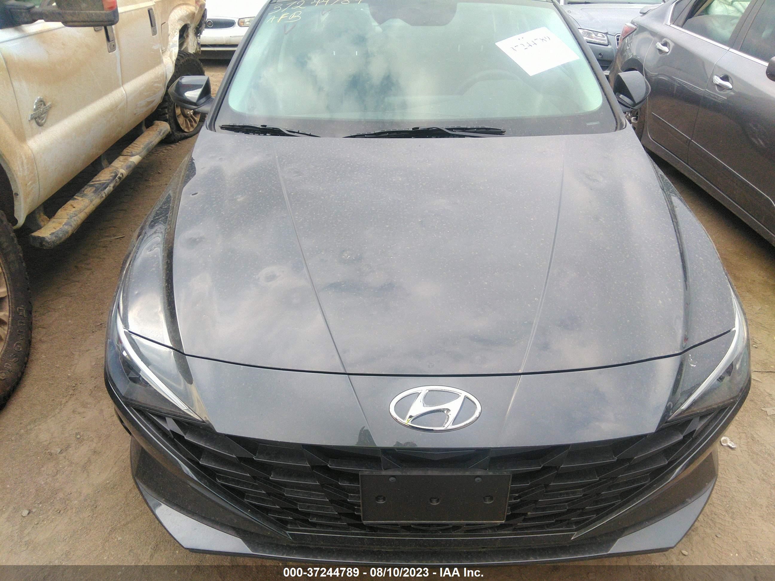 Photo 11 VIN: 5NPLL4AG5PH110935 - HYUNDAI ELANTRA 