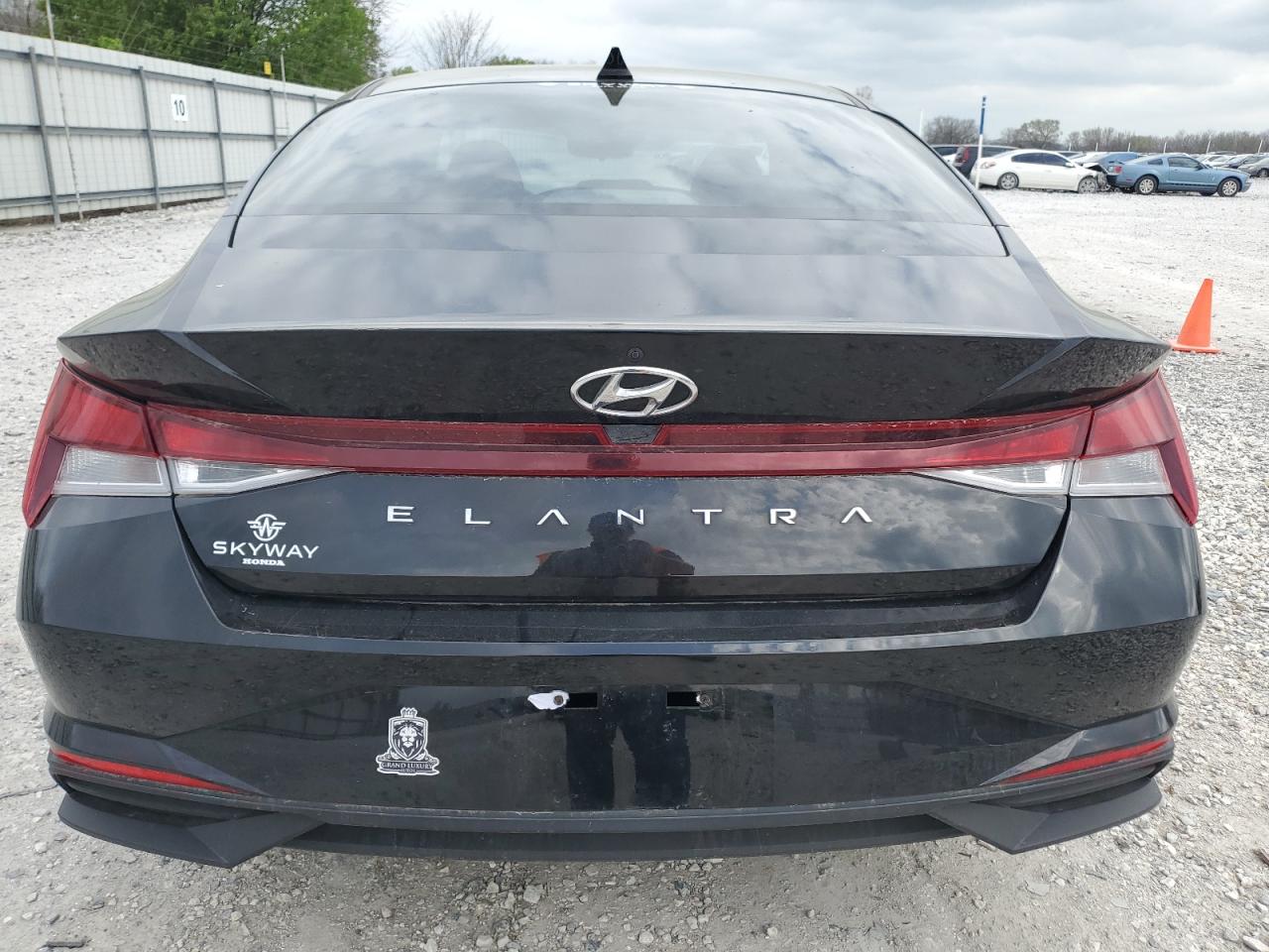 Photo 5 VIN: 5NPLL4AG6MH032418 - HYUNDAI ELANTRA 