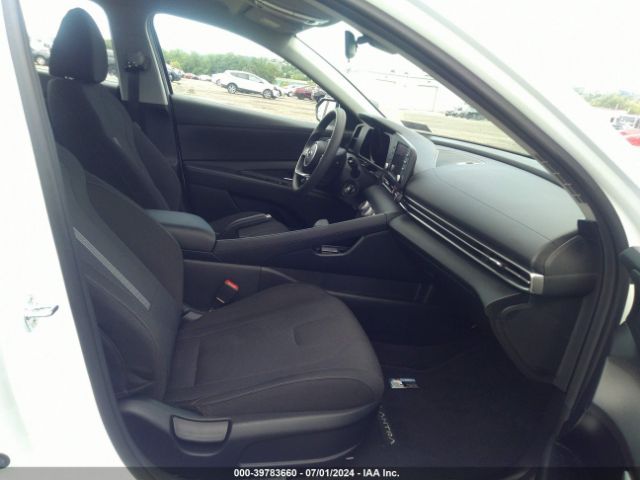 Photo 4 VIN: 5NPLL4AG6NH075321 - HYUNDAI ELANTRA 