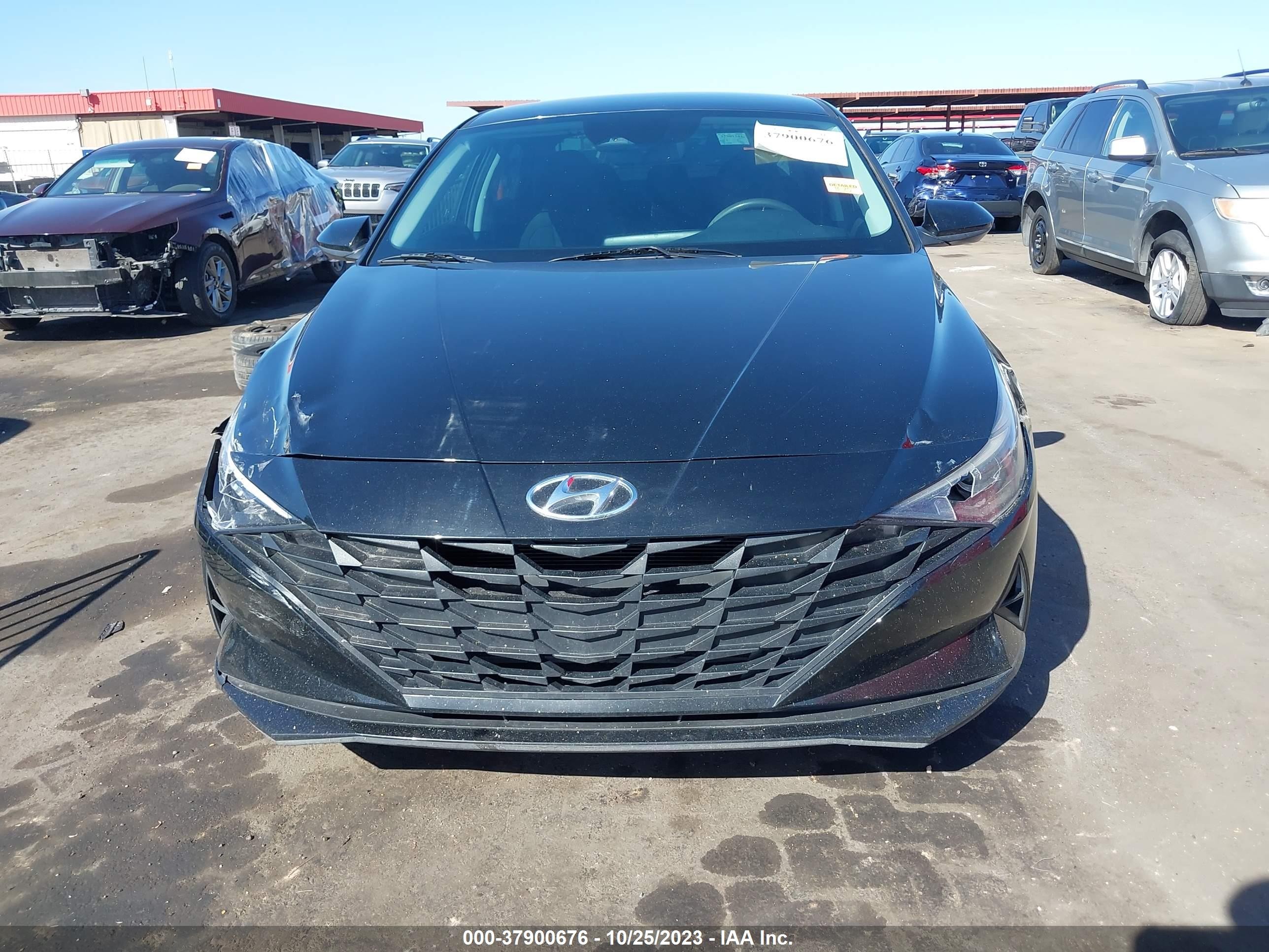 Photo 11 VIN: 5NPLL4AG7MH036431 - HYUNDAI ELANTRA 