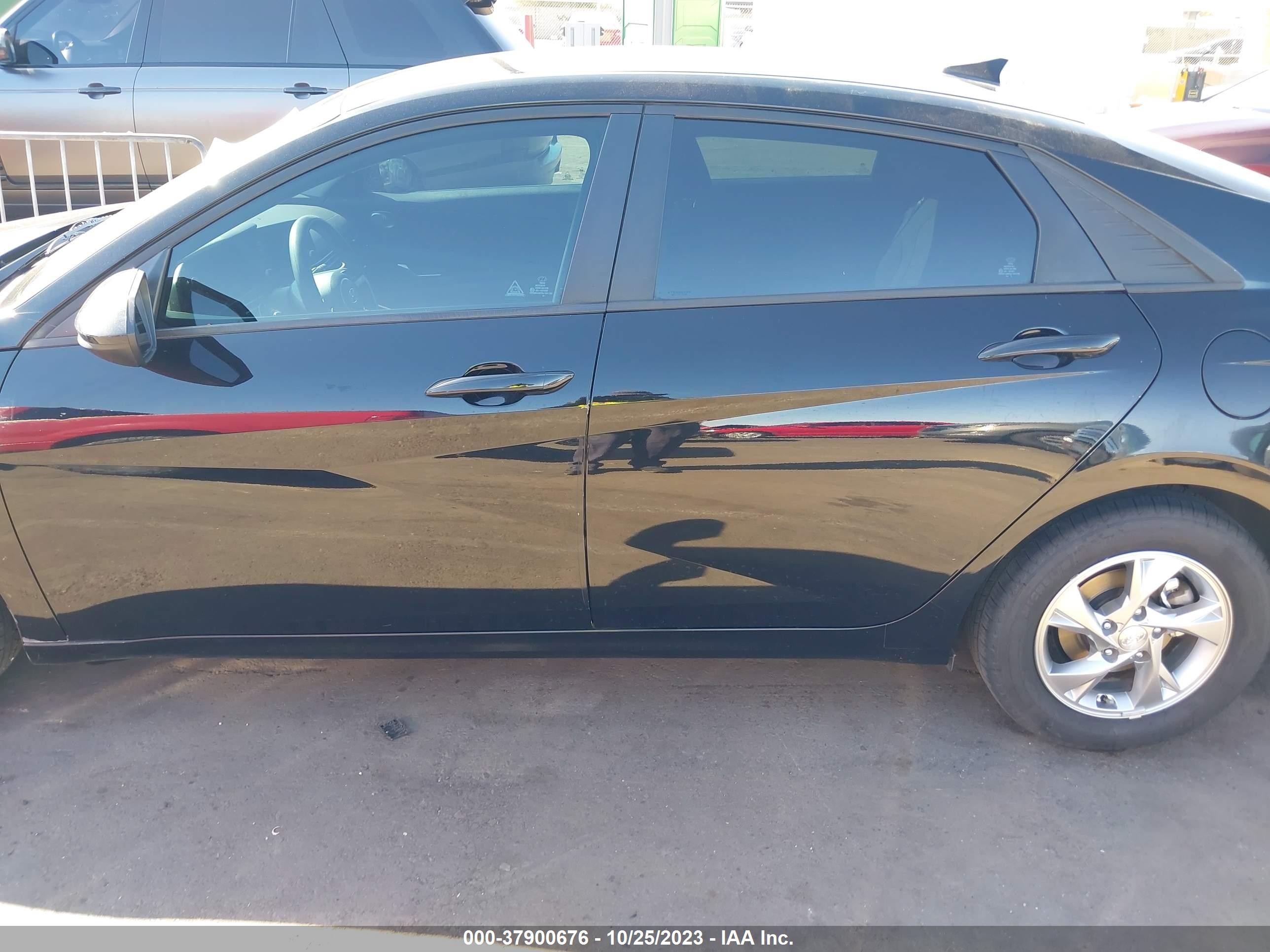 Photo 13 VIN: 5NPLL4AG7MH036431 - HYUNDAI ELANTRA 