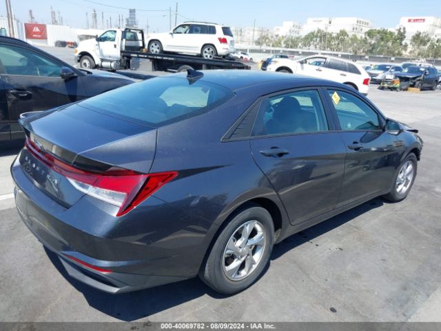 Photo 3 VIN: 5NPLL4AG8MH010985 - HYUNDAI ELANTRA 