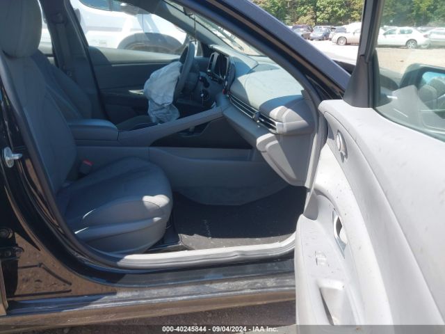 Photo 4 VIN: 5NPLL4AG9MH024734 - HYUNDAI ELANTRA 