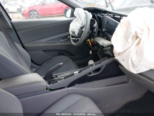 Photo 4 VIN: 5NPLL4AG9MH041663 - HYUNDAI ELANTRA 