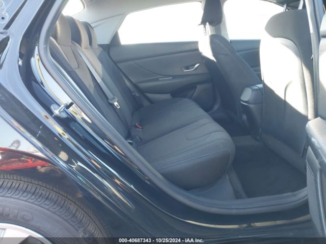 Photo 7 VIN: 5NPLL4AG9NH078021 - HYUNDAI ELANTRA 