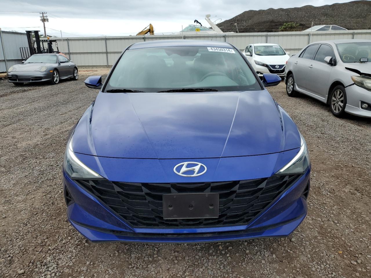 Photo 4 VIN: 5NPLL4AG9PH105494 - HYUNDAI ELANTRA 