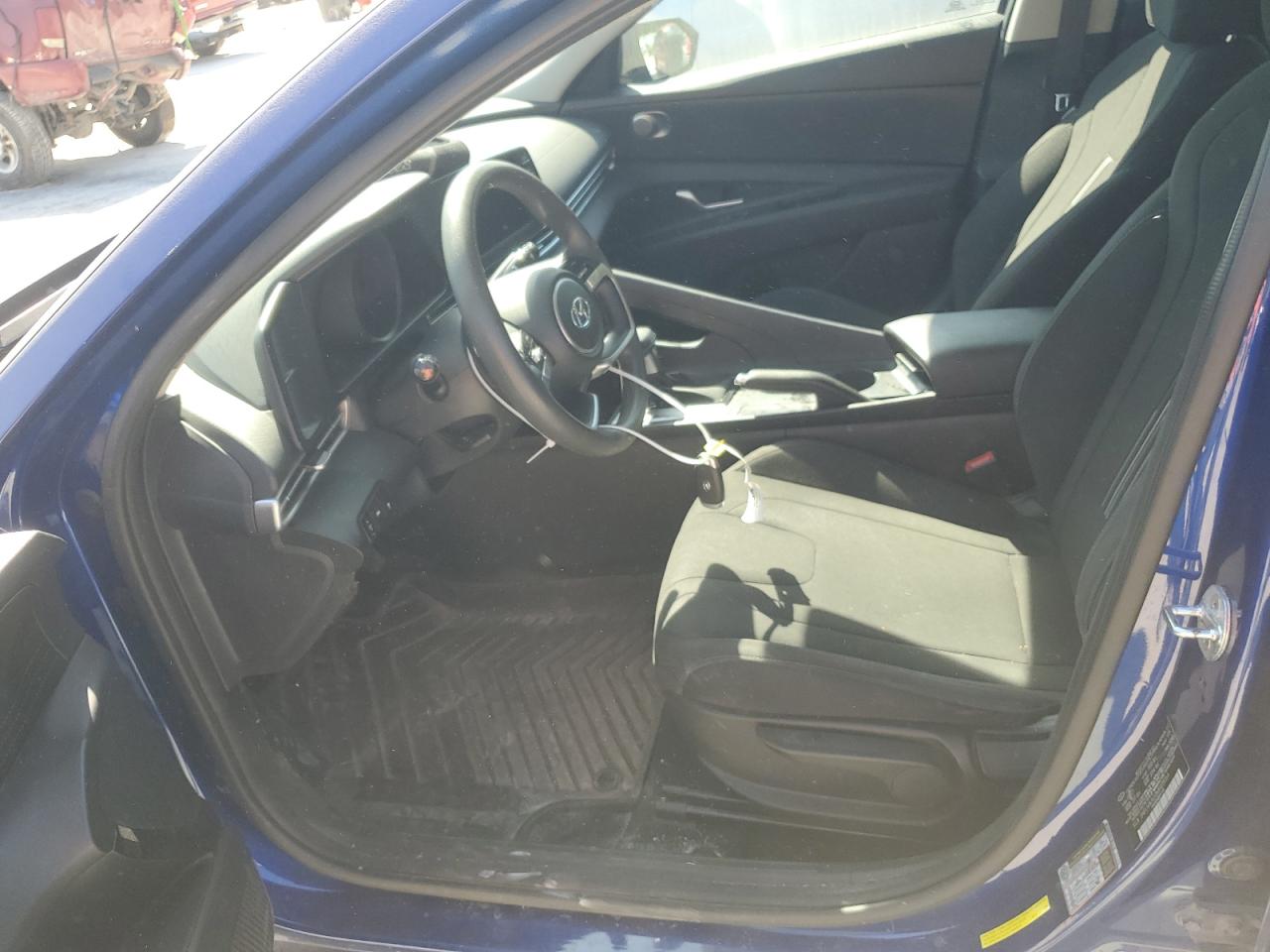 Photo 6 VIN: 5NPLM4AG0MH039264 - HYUNDAI ELANTRA 