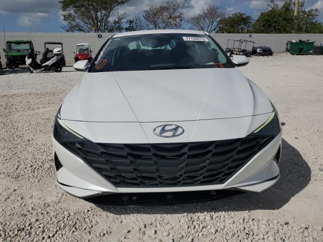 Photo 4 VIN: 5NPLM4AG1MH008394 - HYUNDAI ELANTRA 