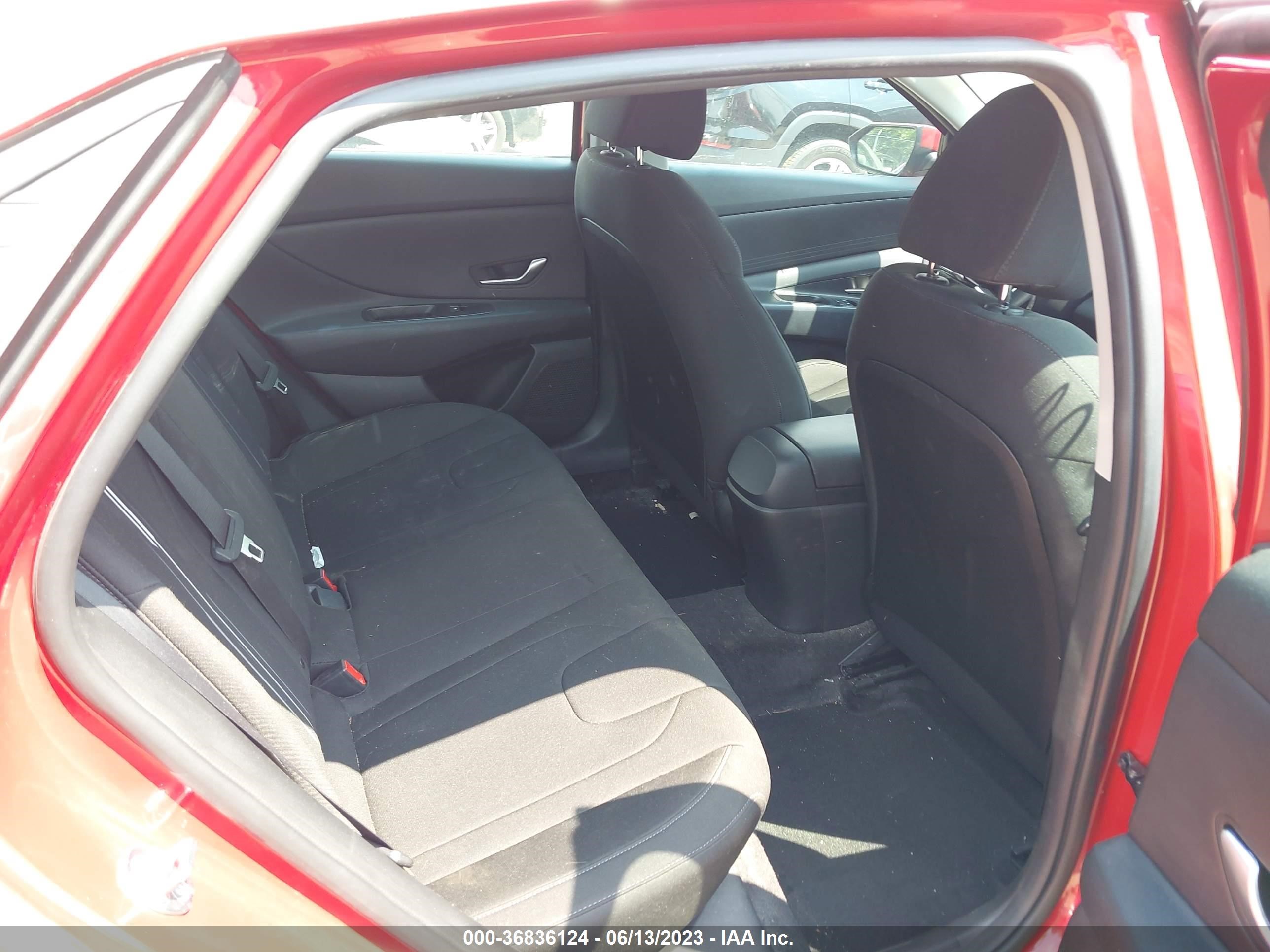 Photo 7 VIN: 5NPLM4AG1MH027656 - HYUNDAI ELANTRA 