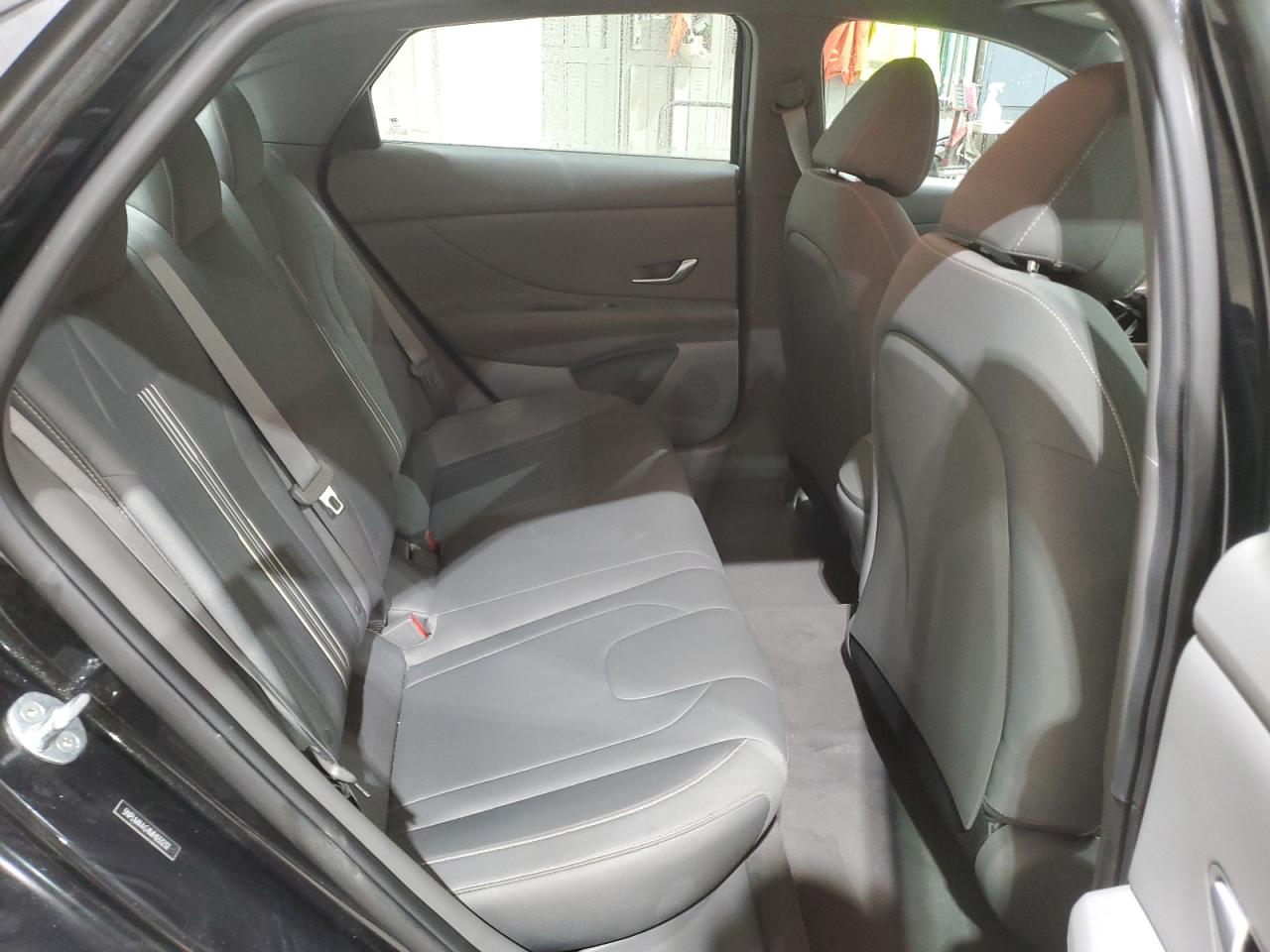 Photo 9 VIN: 5NPLM4AG1MH033232 - HYUNDAI ELANTRA 