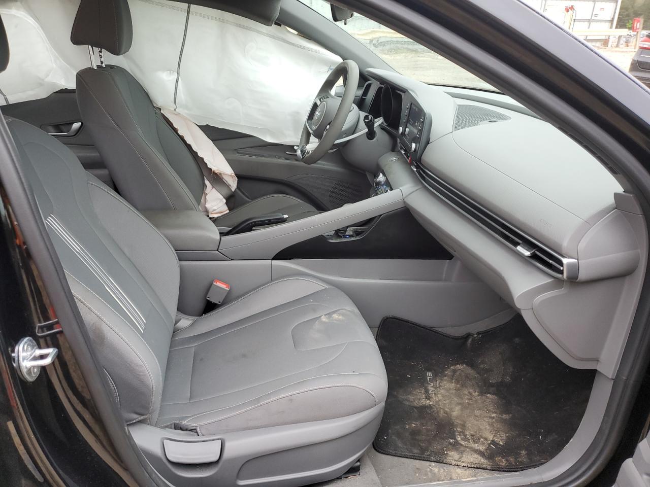 Photo 6 VIN: 5NPLM4AG1NH057502 - HYUNDAI ELANTRA 