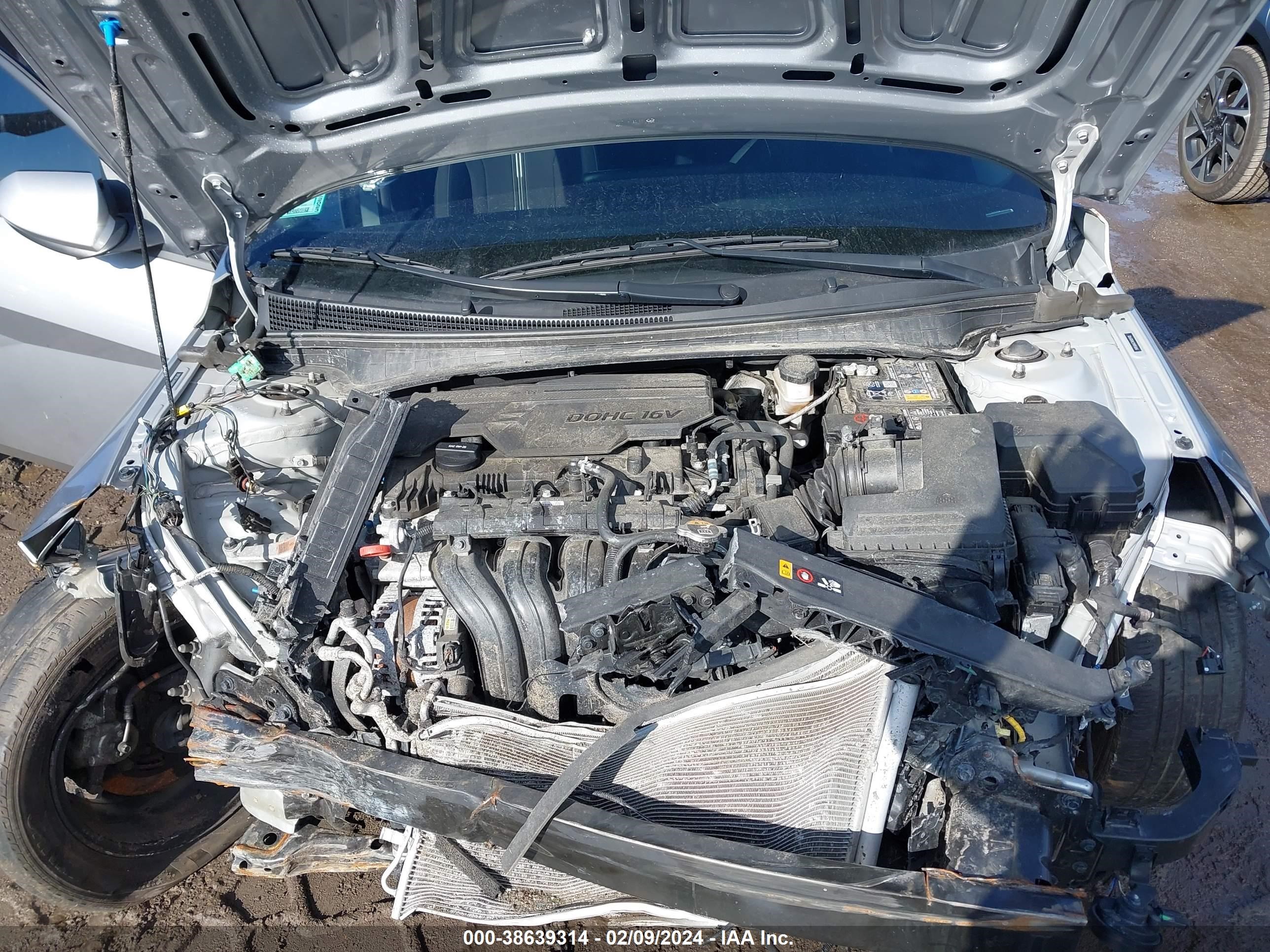 Photo 9 VIN: 5NPLM4AG1NH069908 - HYUNDAI ELANTRA 