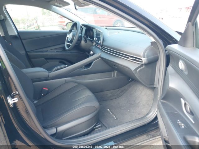 Photo 4 VIN: 5NPLM4AG1PH108287 - HYUNDAI ELANTRA 