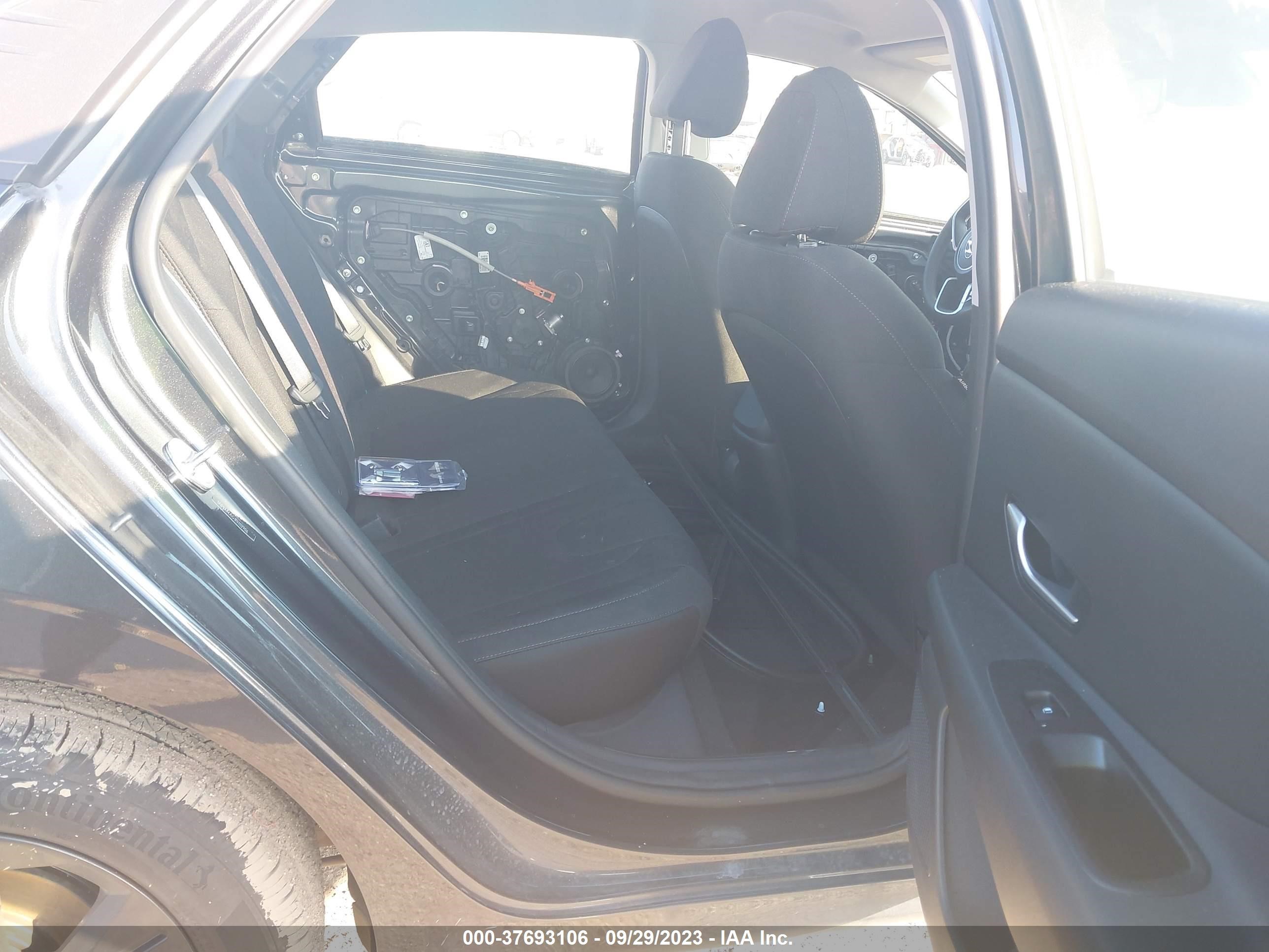 Photo 7 VIN: 5NPLM4AG1PH112906 - HYUNDAI ELANTRA 