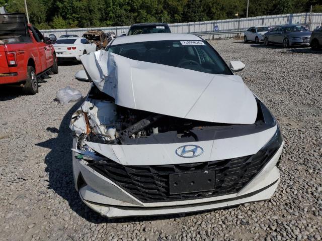 Photo 4 VIN: 5NPLM4AG2MH002913 - HYUNDAI ELANTRA SE 