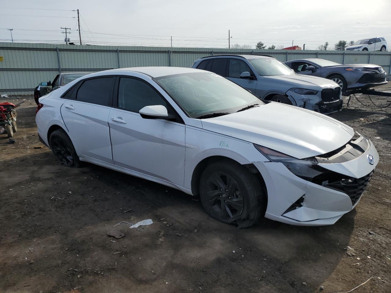 Photo 3 VIN: 5NPLM4AG2MH021851 - HYUNDAI ELANTRA 