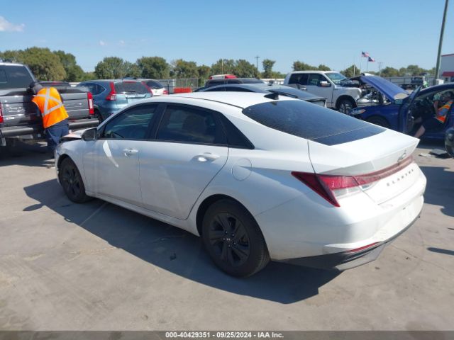 Photo 2 VIN: 5NPLM4AG2NH065723 - HYUNDAI ELANTRA 