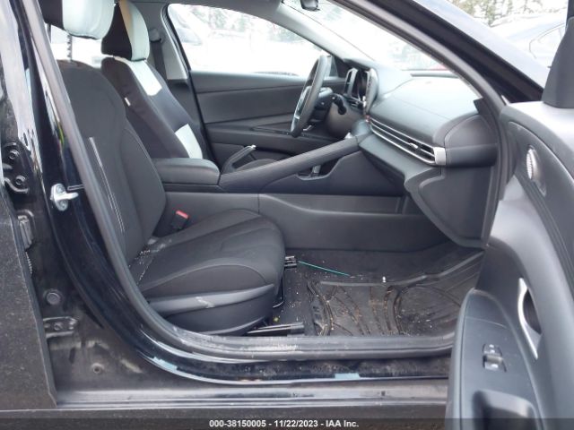 Photo 4 VIN: 5NPLM4AG2PH089023 - HYUNDAI ELANTRA 