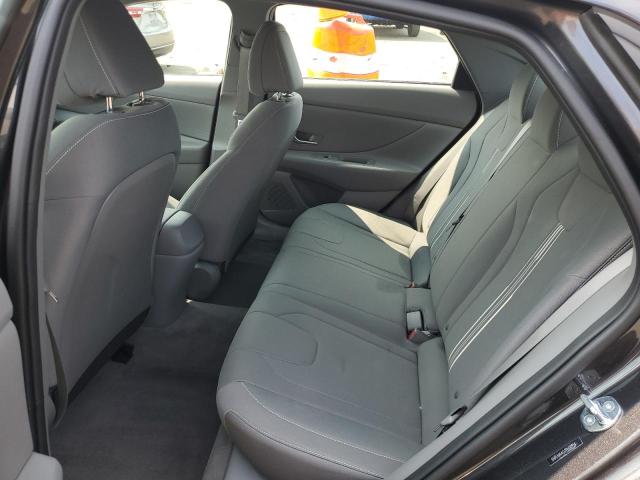 Photo 9 VIN: 5NPLM4AG2PH110954 - HYUNDAI ELANTRA SE 