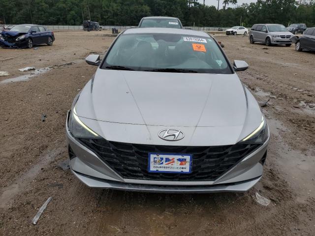 Photo 4 VIN: 5NPLM4AG3MH028971 - HYUNDAI ELANTRA SE 