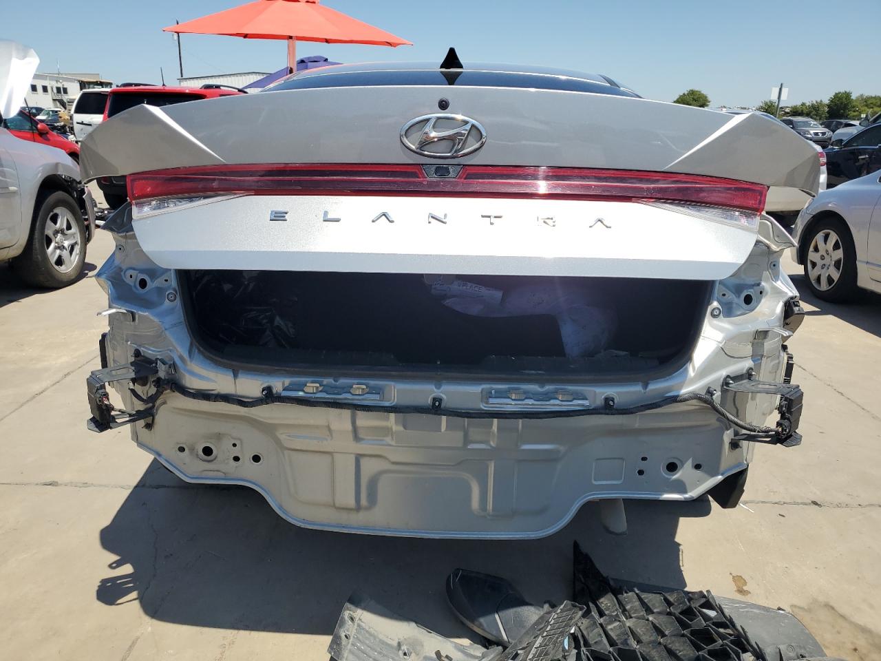 Photo 5 VIN: 5NPLM4AG3MH038402 - HYUNDAI ELANTRA 