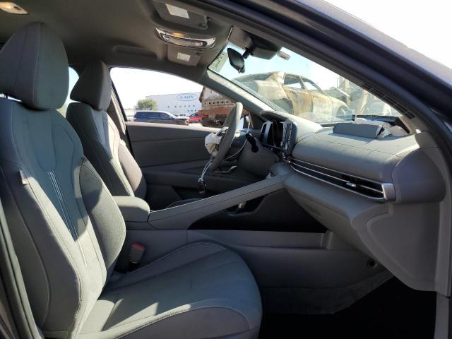 Photo 4 VIN: 5NPLM4AG3PH091184 - HYUNDAI ELANTRA SE 