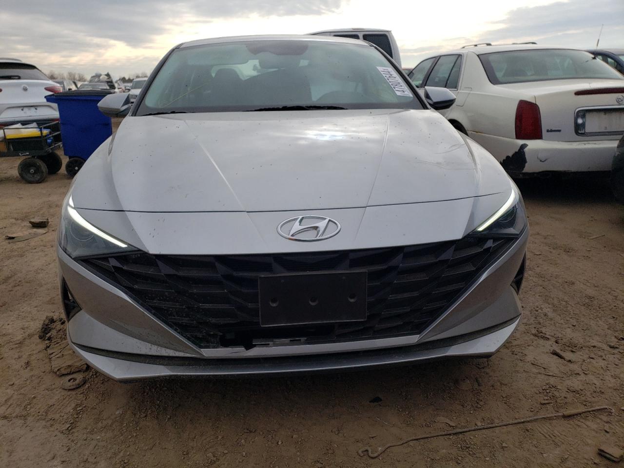 Photo 4 VIN: 5NPLM4AG3PH118092 - HYUNDAI ELANTRA 