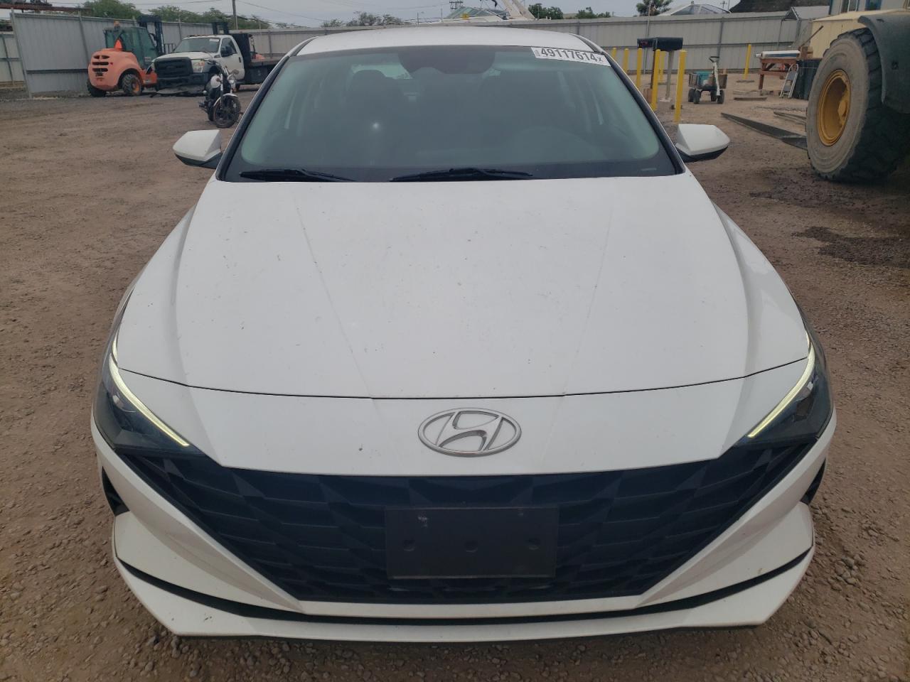 Photo 4 VIN: 5NPLM4AG4PH090190 - HYUNDAI ELANTRA 