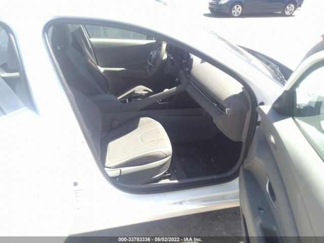 Photo 4 VIN: 5NPLM4AG5MH011444 - HYUNDAI ELANTRA 